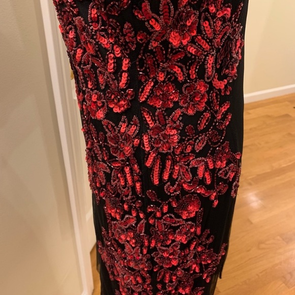 Aidan Mattox cocktail red and black sequins - Picture 13 of 14